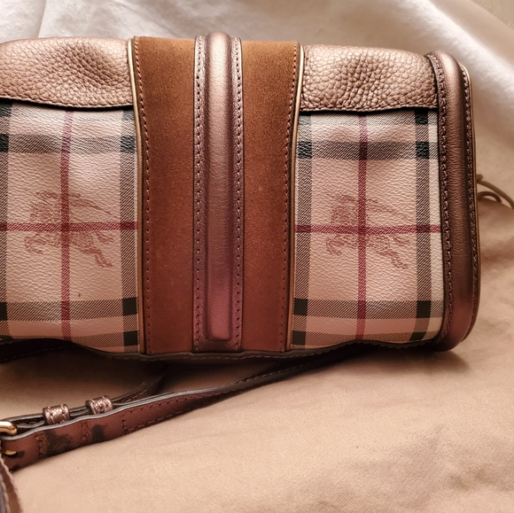 Burberry  Crossbody - Picture 2 of 8
